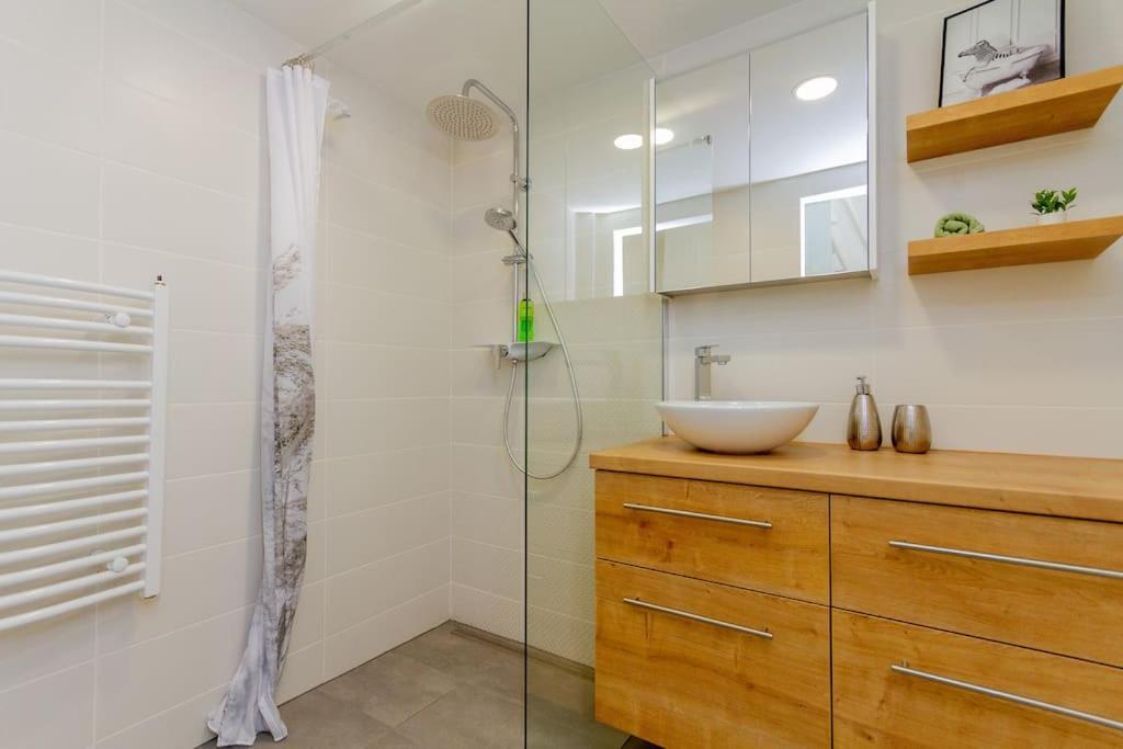 Apartmento Albero Di Acacia By Nw بودابست المظهر الخارجي الصورة